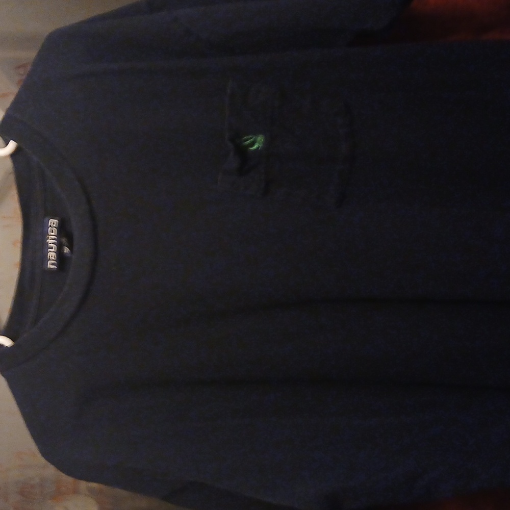 Nautica black tee